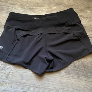 Lululemon mid rise Shorts